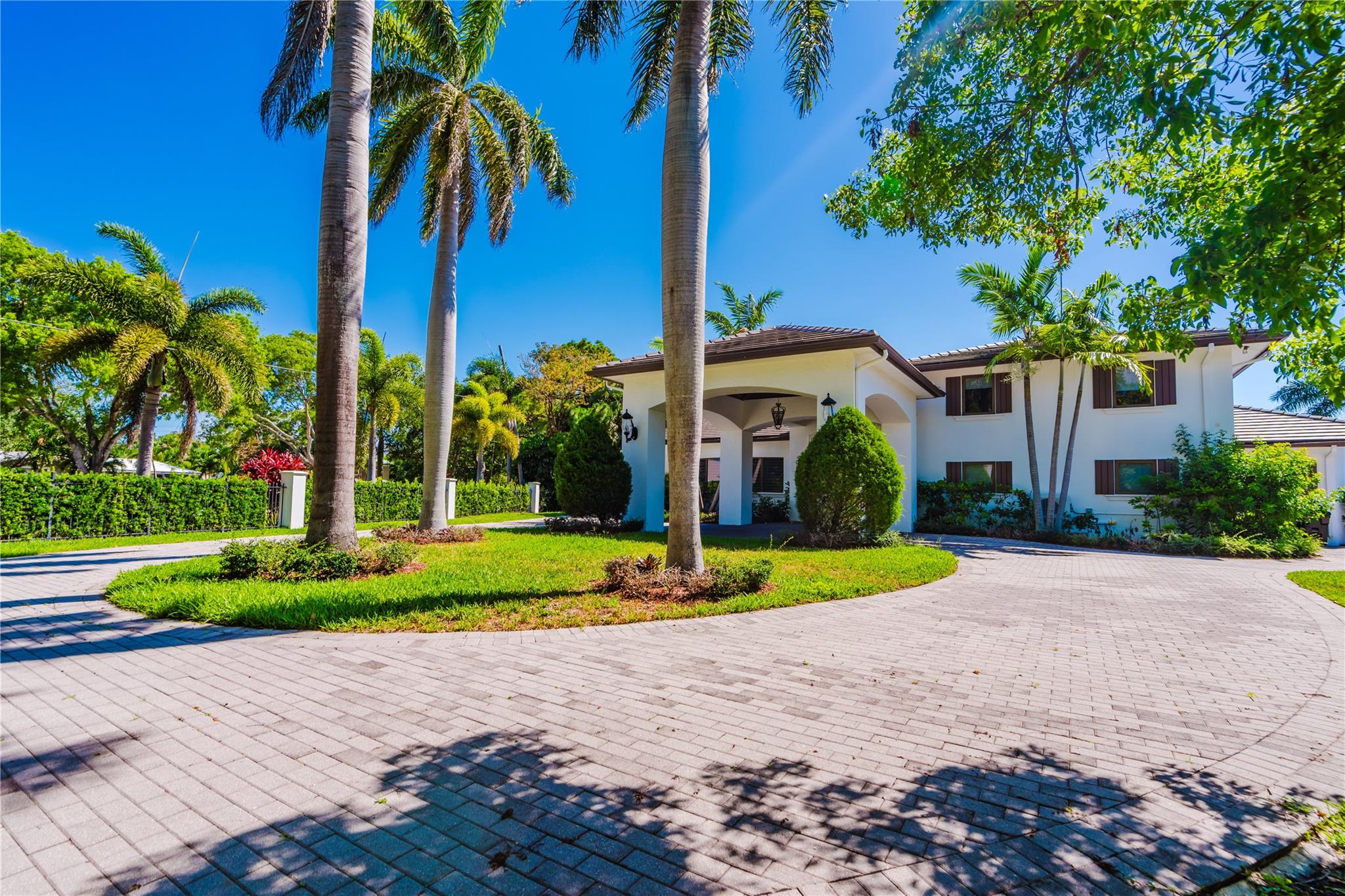 HILLSBORO ISLES - Residential