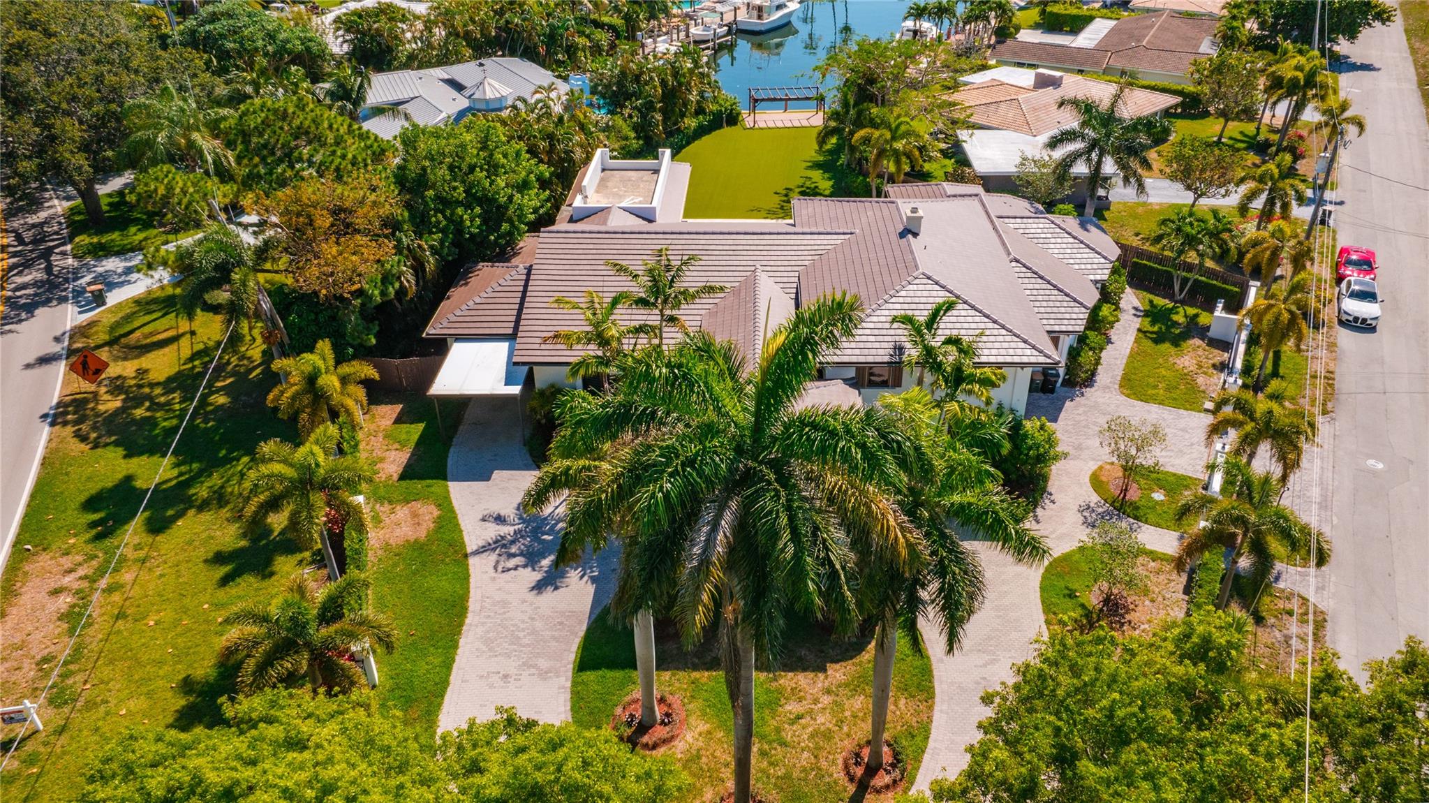 HILLSBORO ISLES - Residential