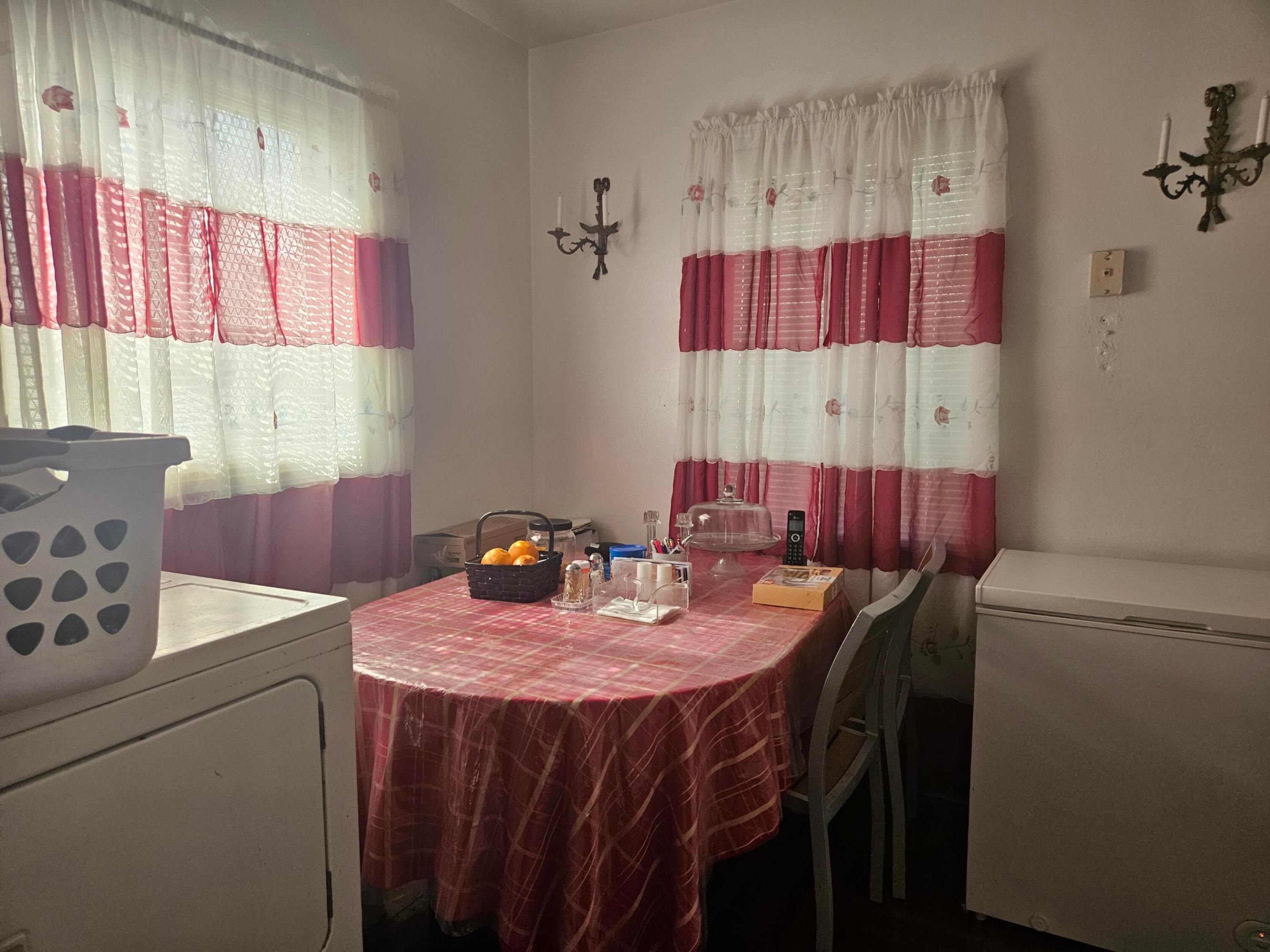 LAKESIDE COURT - Residential Income