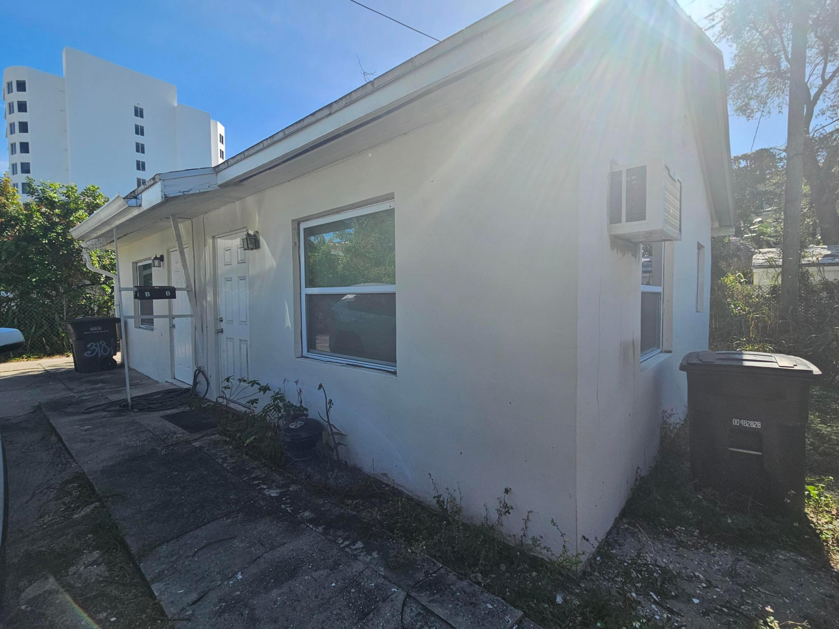 LAKESIDE COURT - Residential Income