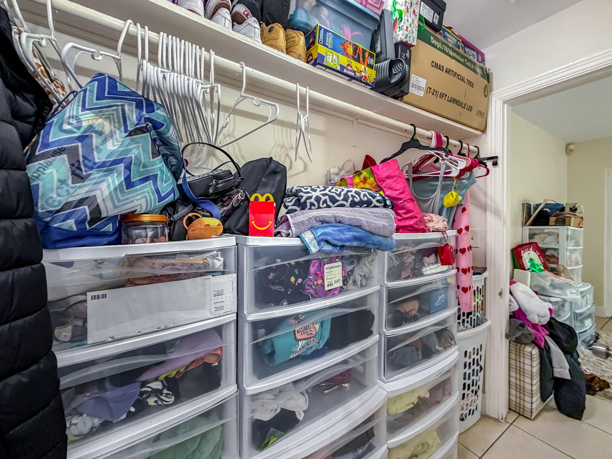 LAKESIDE COURT - Residential Income