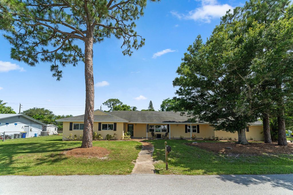 Photo of 1144 NW 12th Terrace, Stuart, FL 34994 (MLS # R11099683)