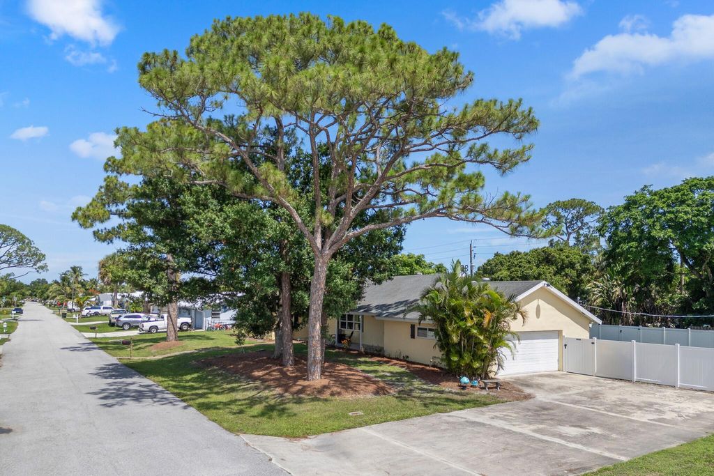 Photo of 1144 NW 12th Terrace, Stuart, FL 34994 (MLS # R11099683)