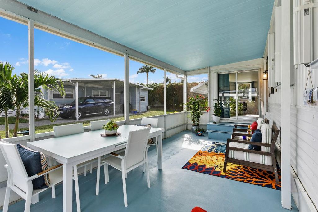 Photo of 6017 Daiquiri Bay, Boynton Beach, FL 33436 (MLS # R11128089)