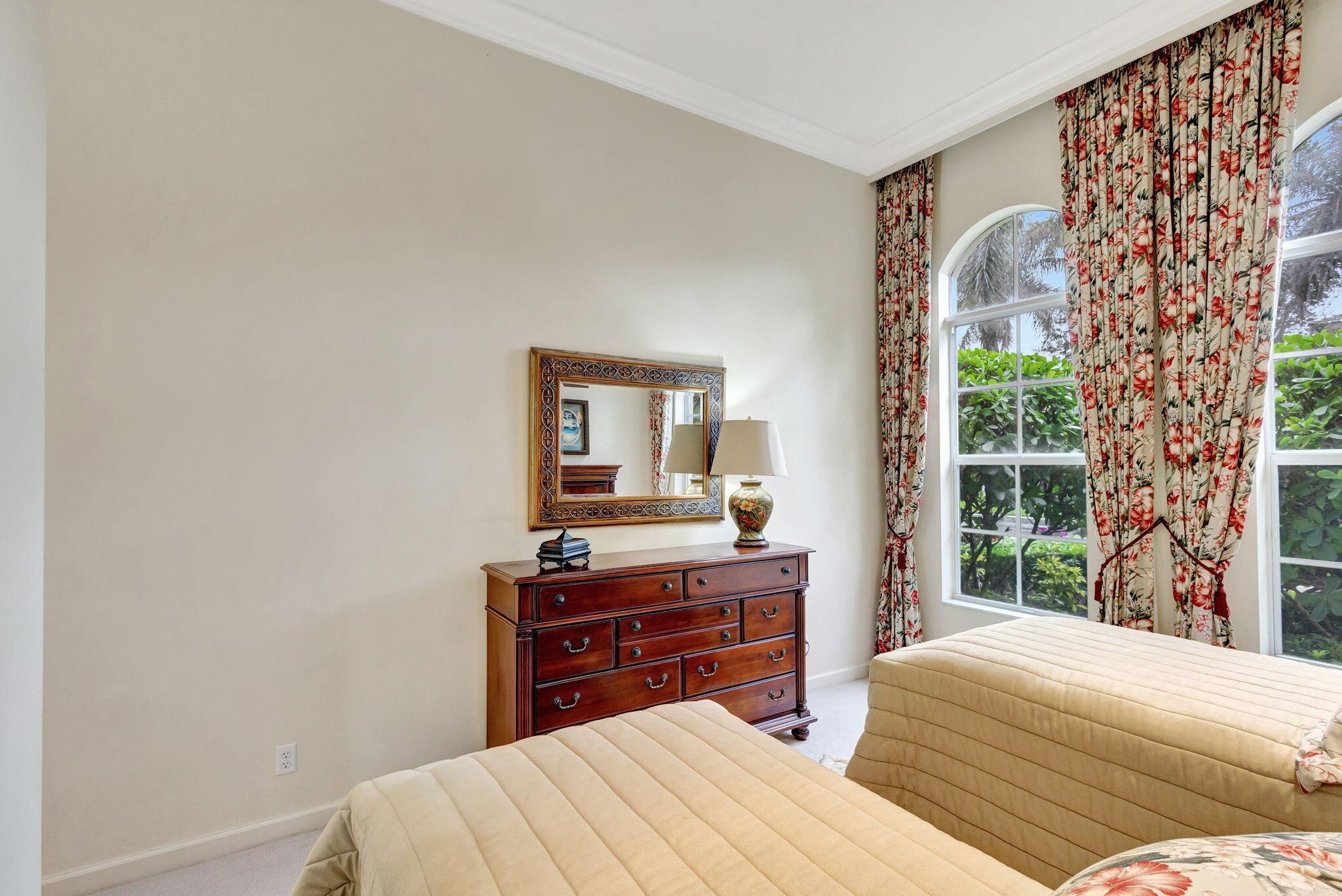 MIRASOL PAR 23 - Residential Lease