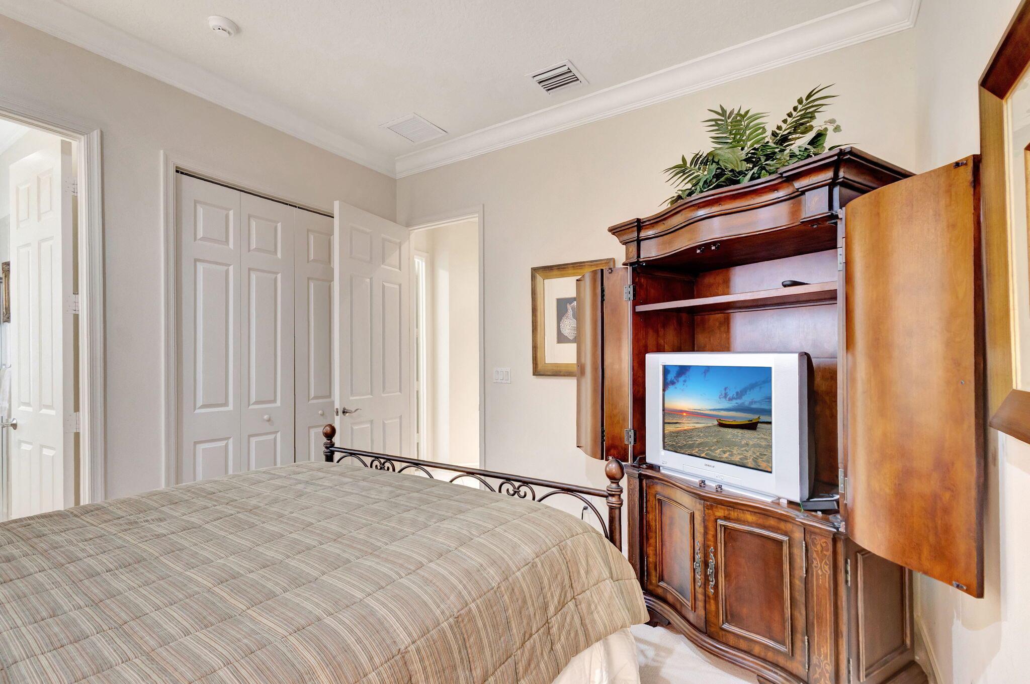 MIRASOL PAR 23 - Residential Lease