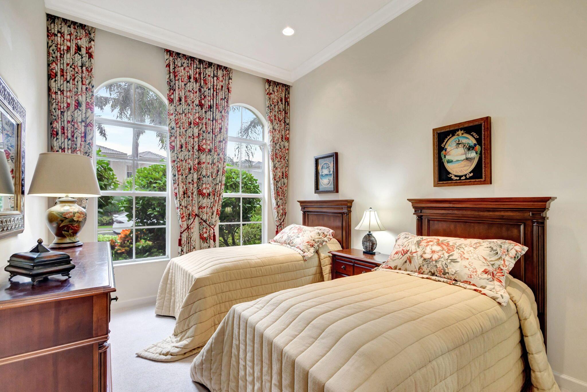 MIRASOL PAR 23 - Residential Lease