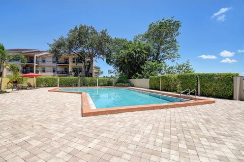 Tiny photo for 8111 Northboro Court #11b, Lake Clarke Shores, FL 33406 (MLS # B26029887)