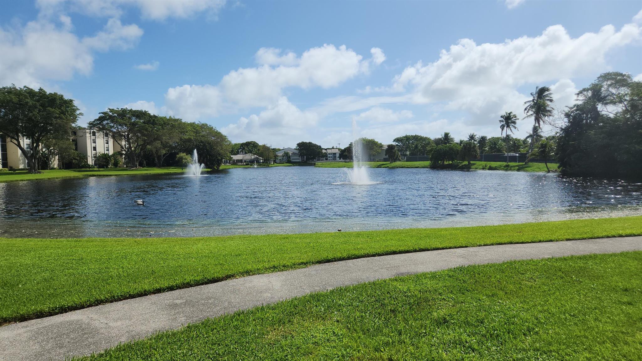 LAKESIDE CONDO - Residential