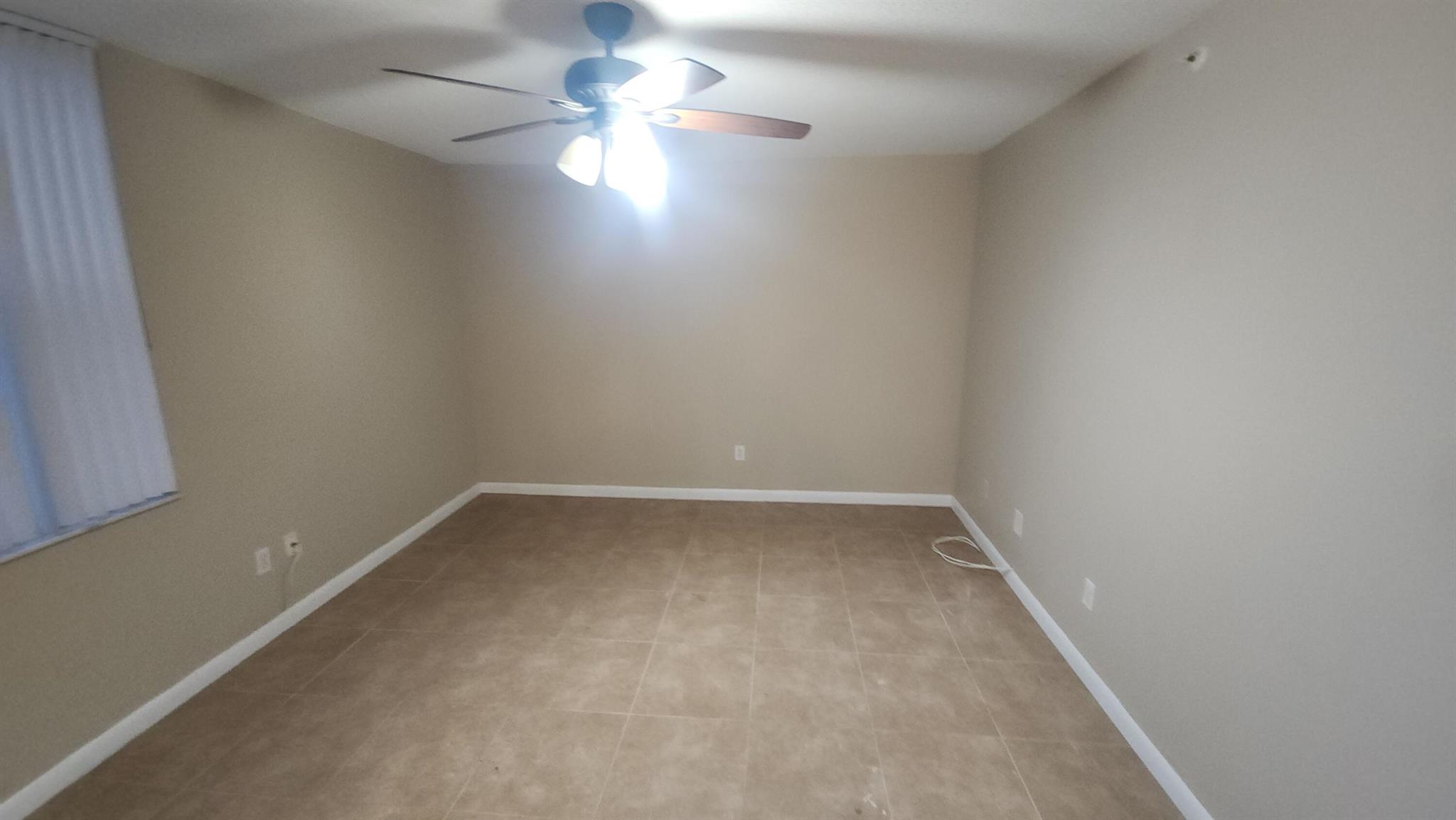 LAKESIDE CONDO - Residential