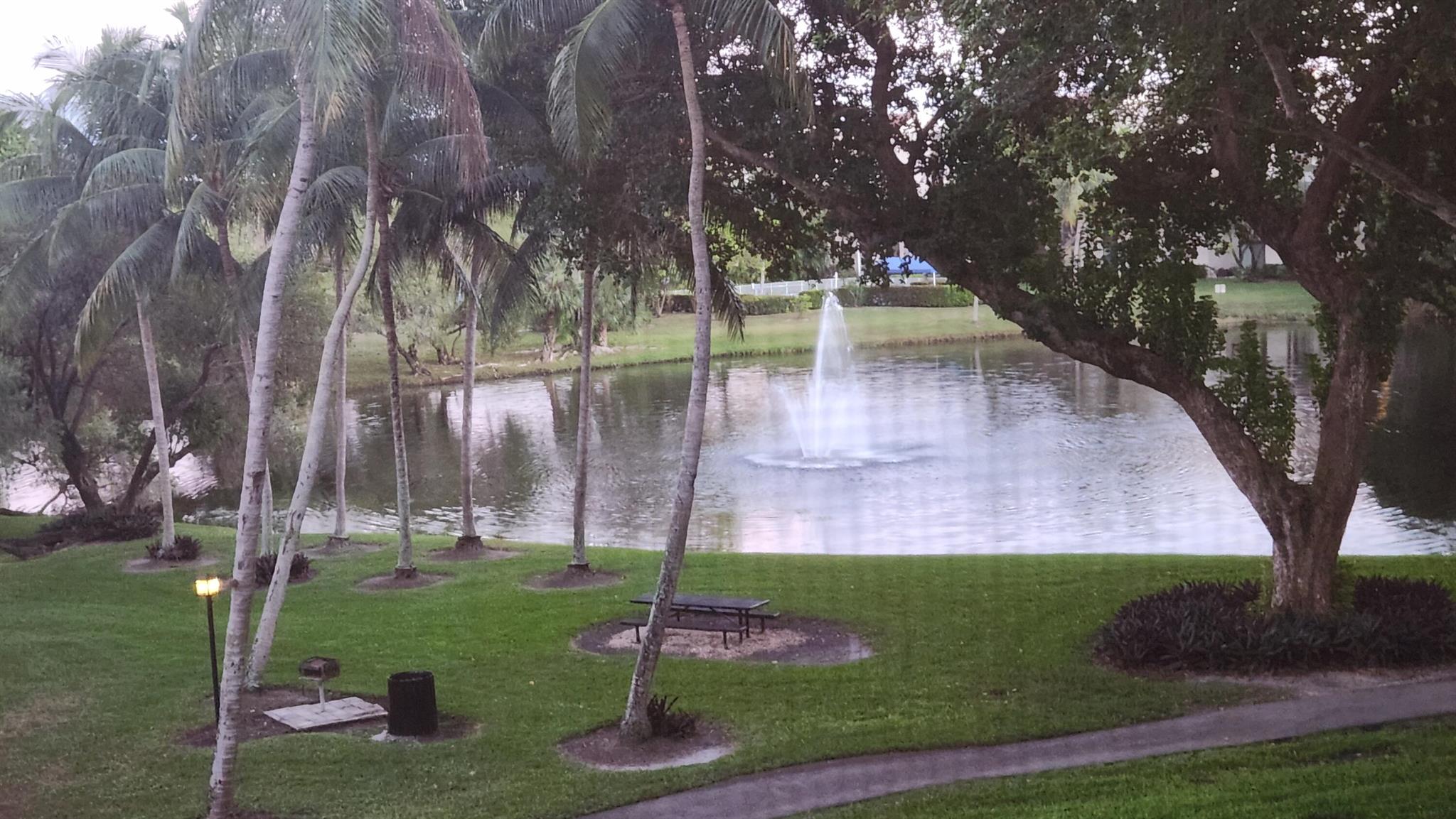 LAKESIDE CONDO - Residential