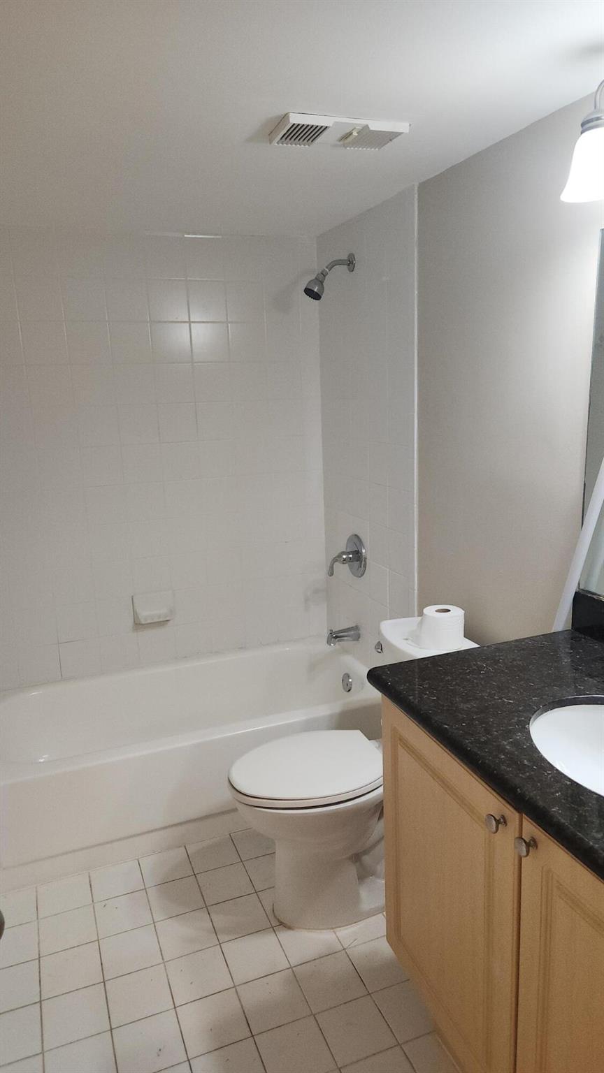 LAKESIDE CONDO - Residential