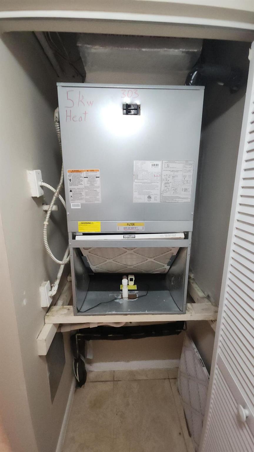 LAKESIDE CONDO - Residential