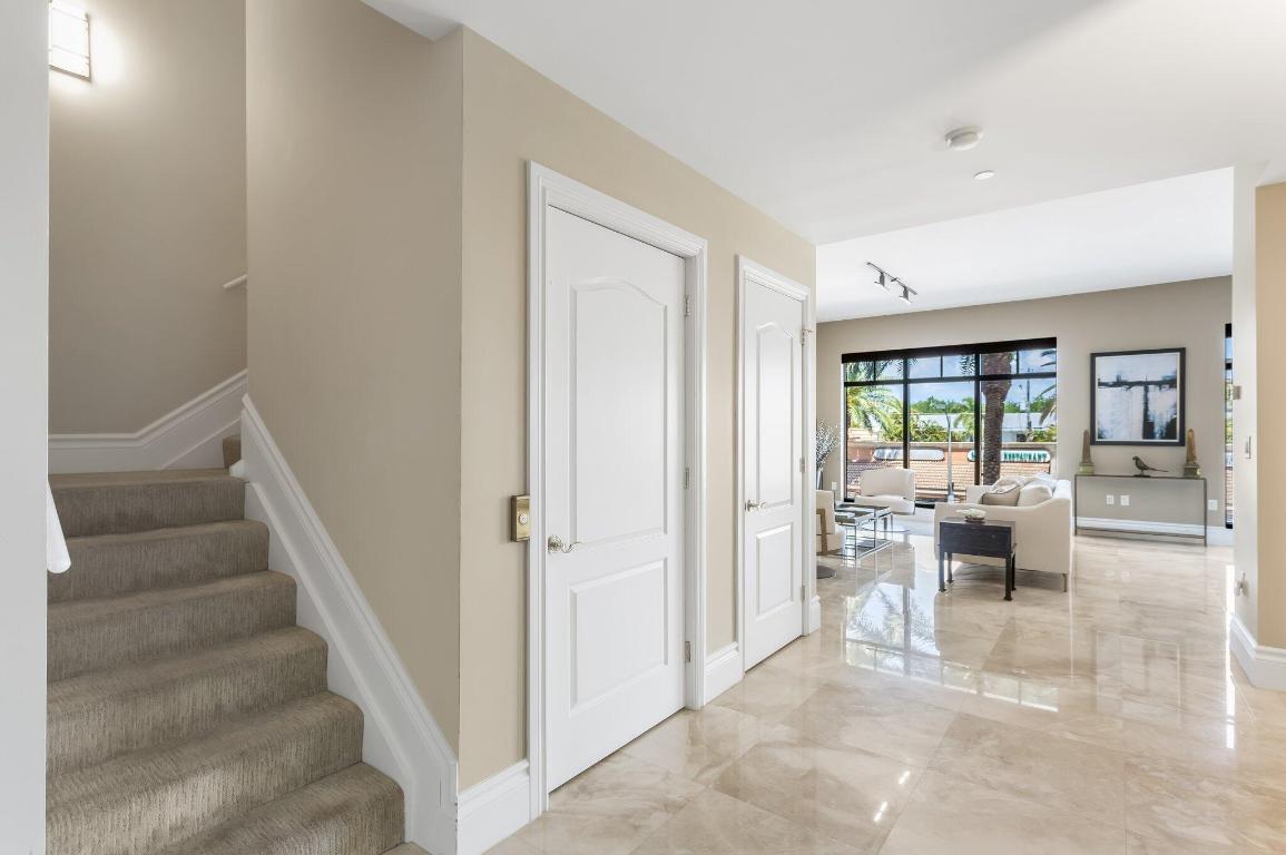 200 E Palmetto Park Road 22