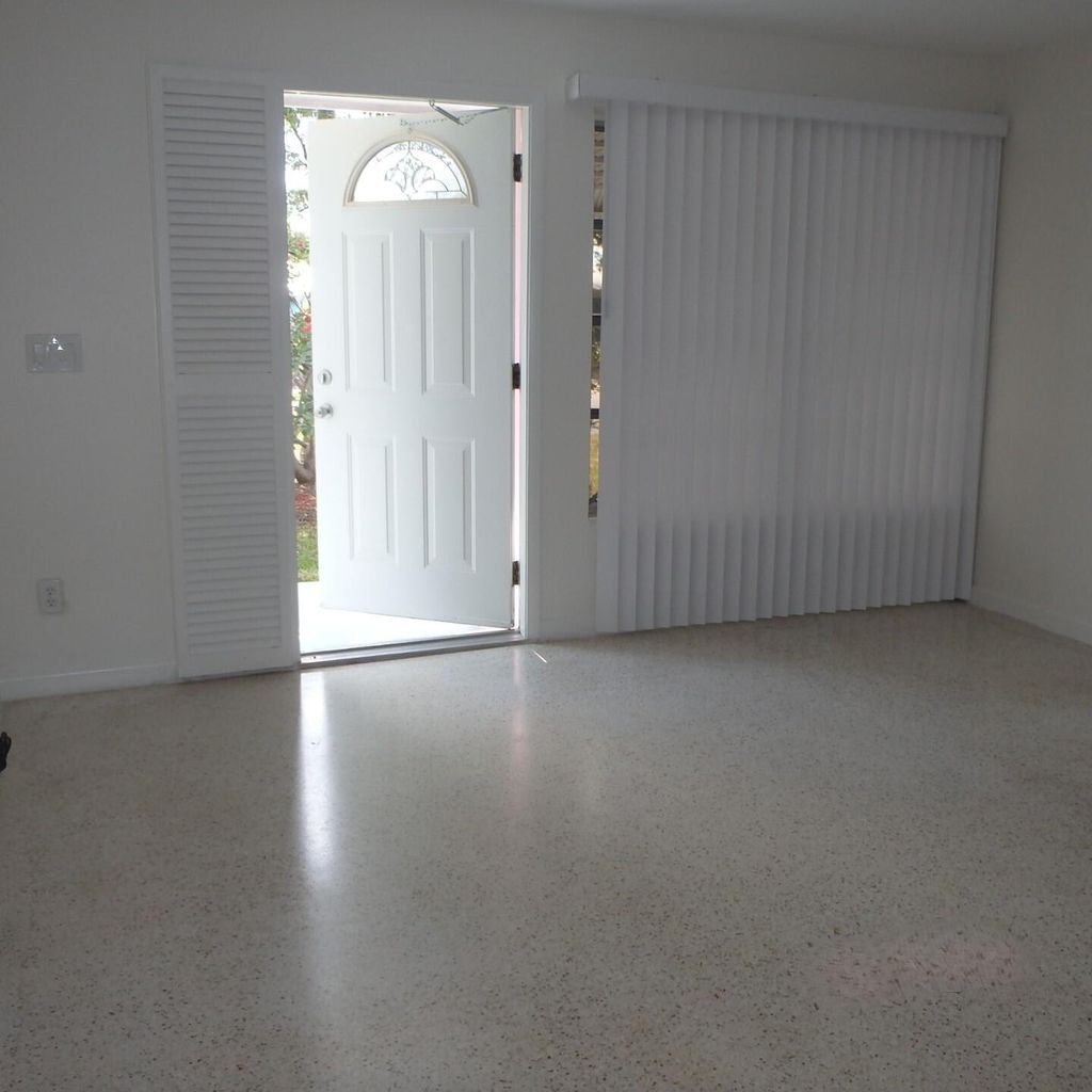 Photo of 410 SE Parkway Drive, Stuart, FL 34996 (MLS # R11030885)