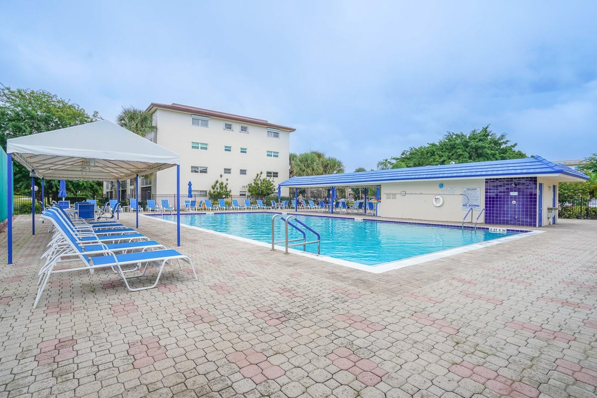 WYNMOOR VILLAGE - Residential