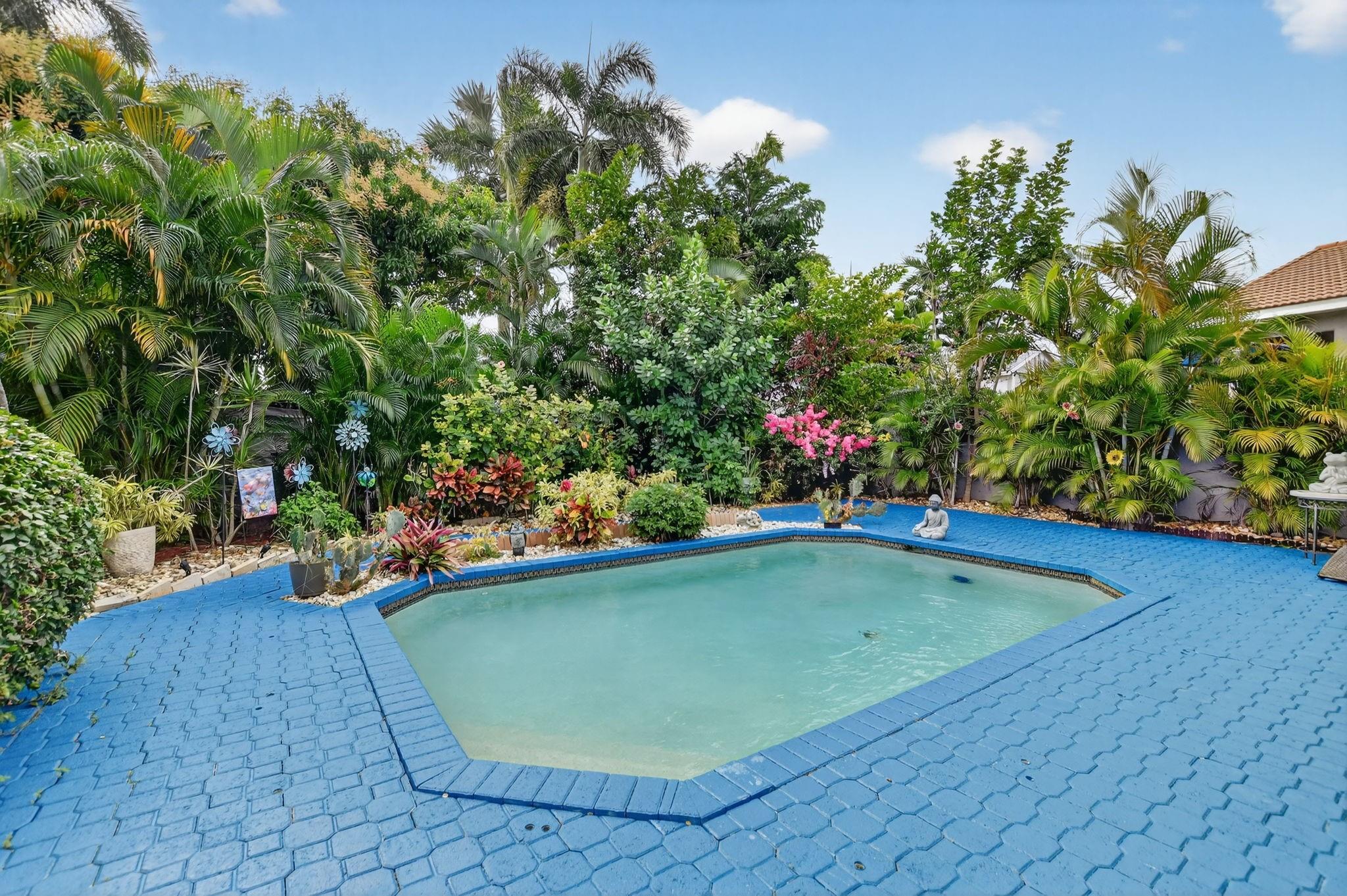 Newport Bay Club - Residential