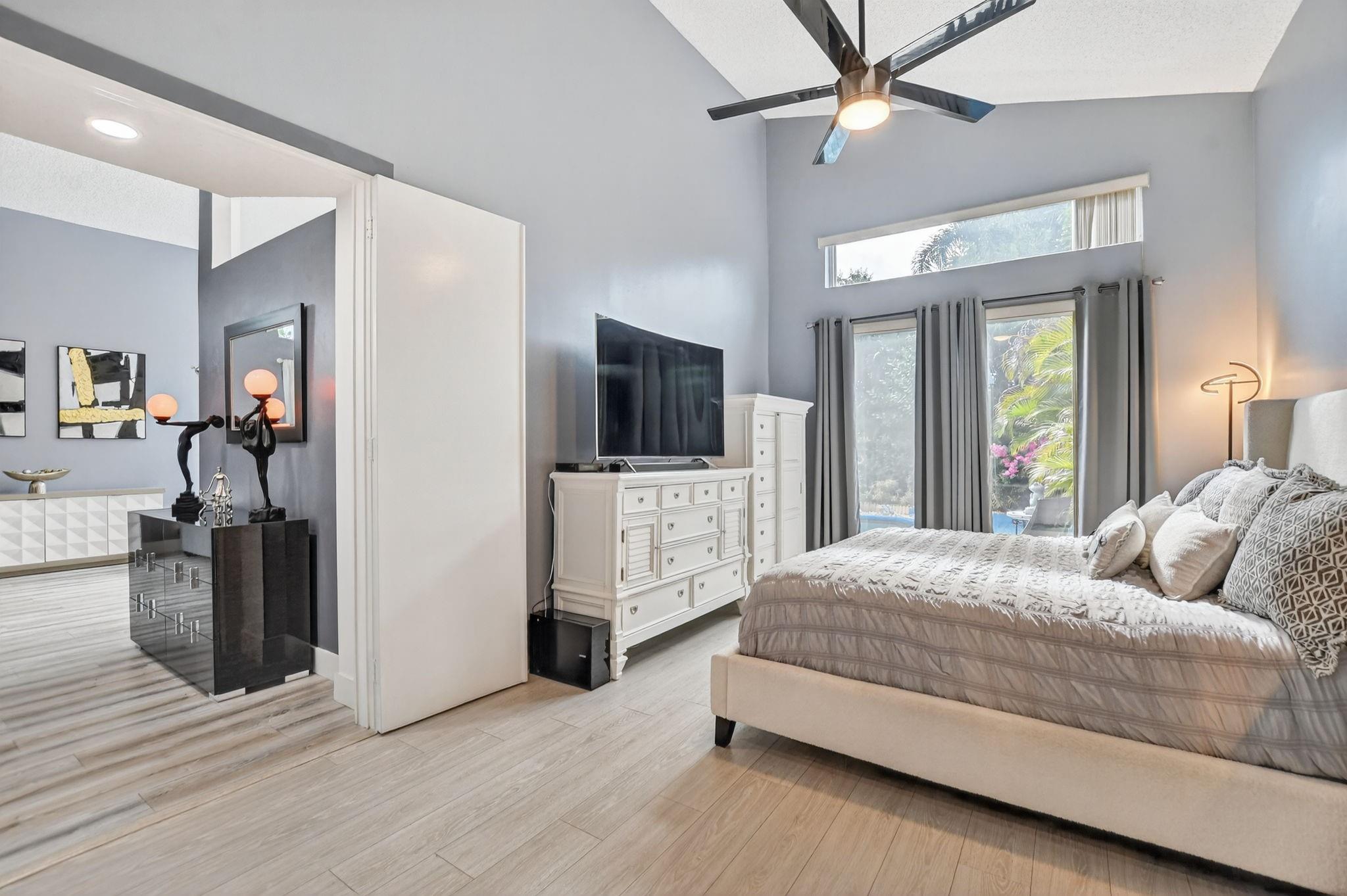 Newport Bay Club - Residential