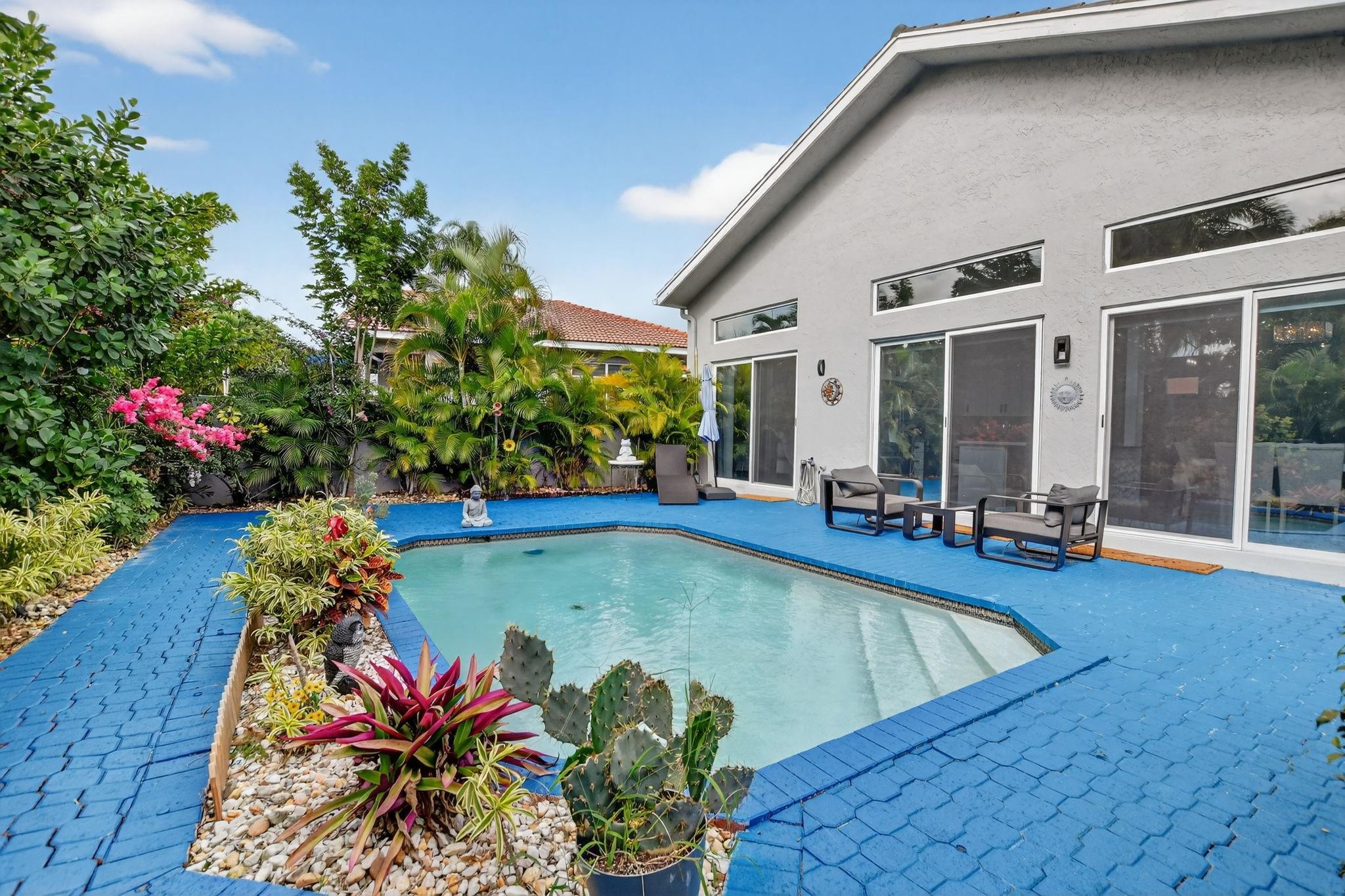 Newport Bay Club - Residential