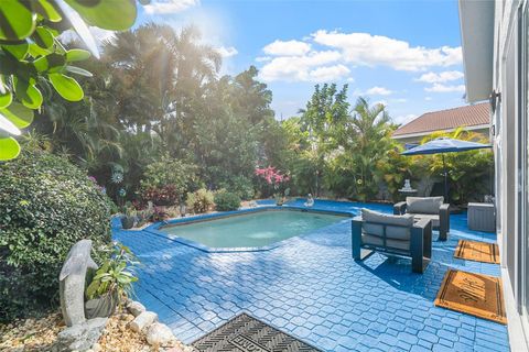 6584 Hampton Circle Boca Raton FL 33496