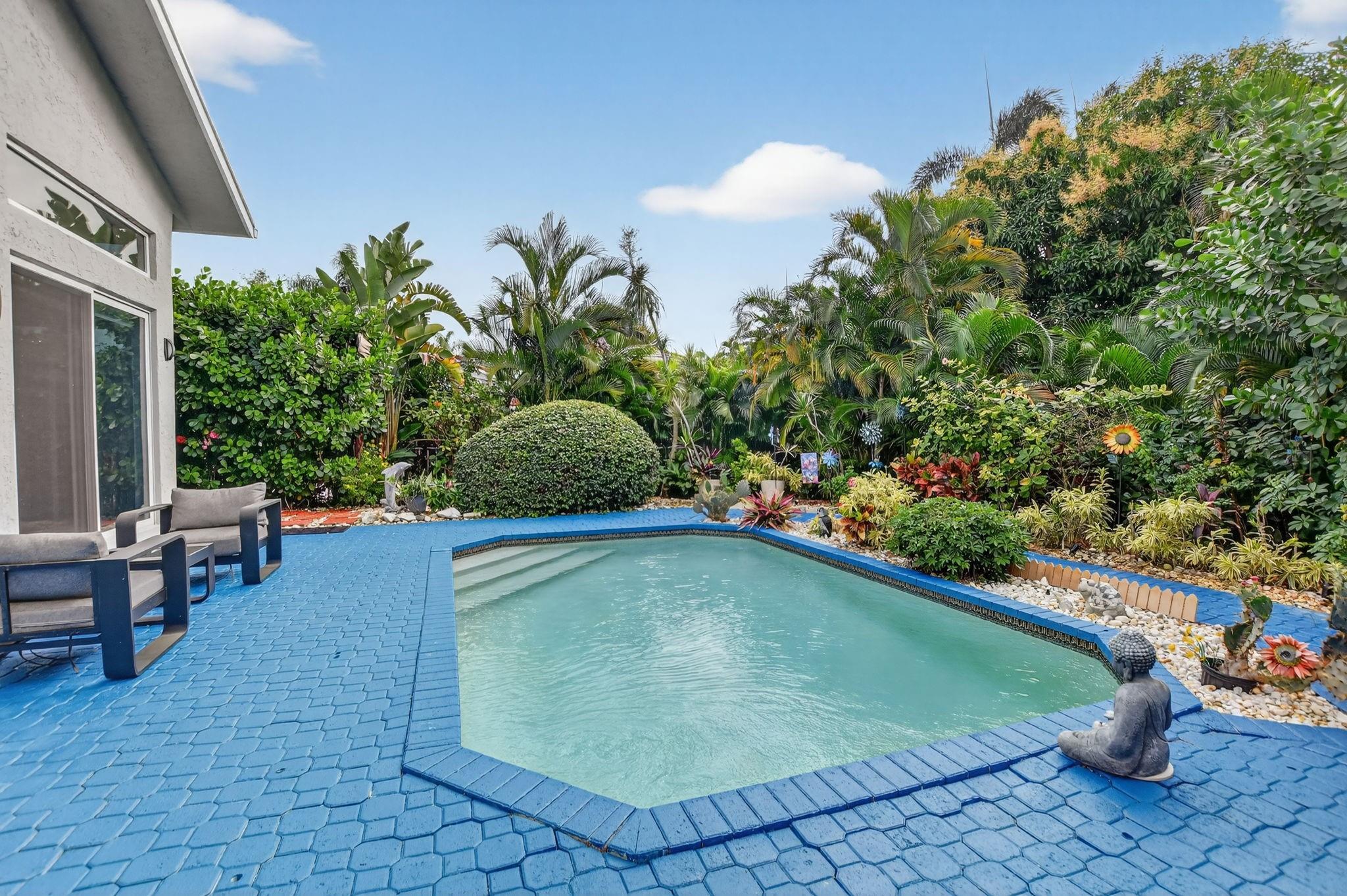 Newport Bay Club - Residential