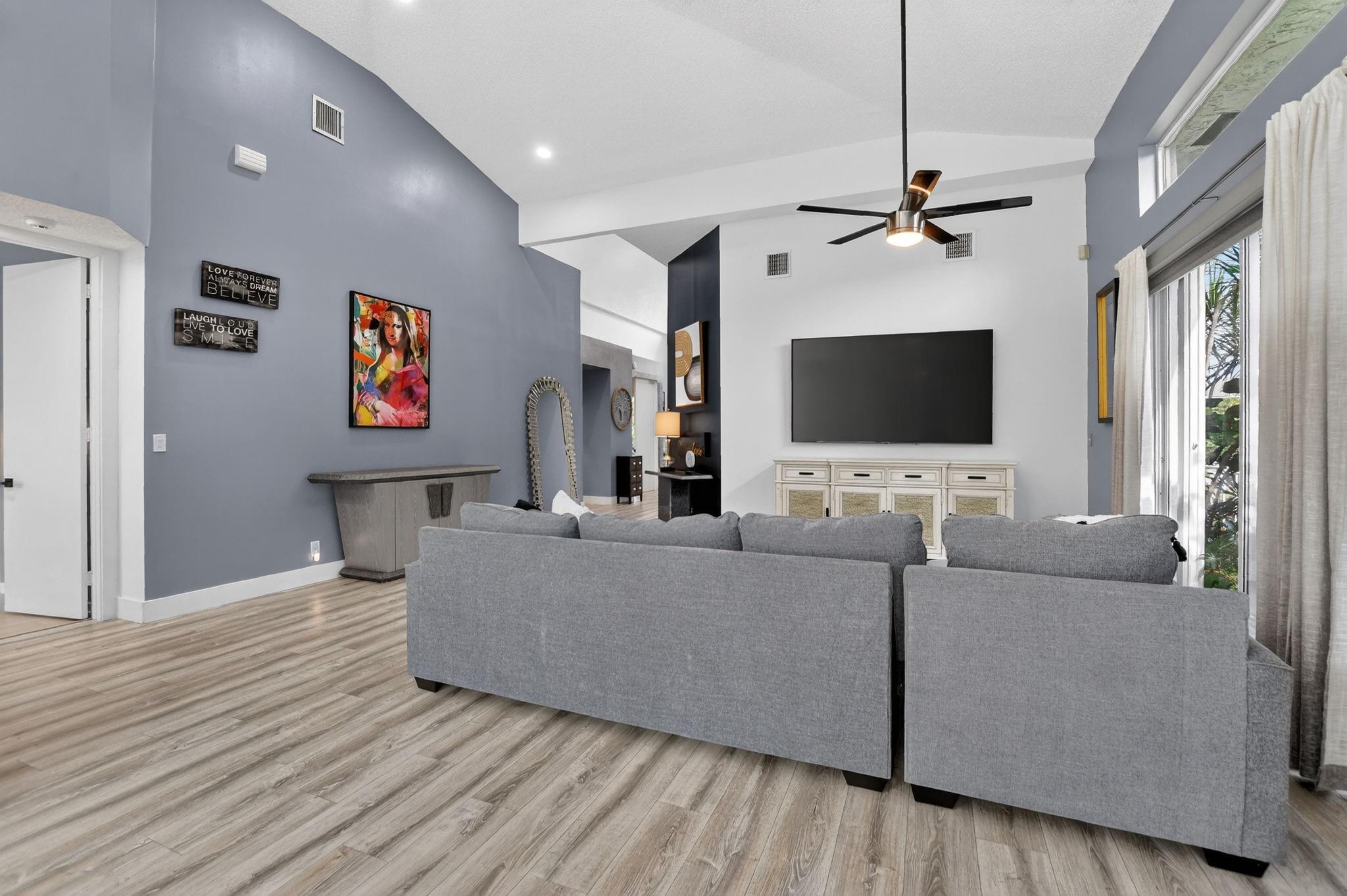 Newport Bay Club - Residential