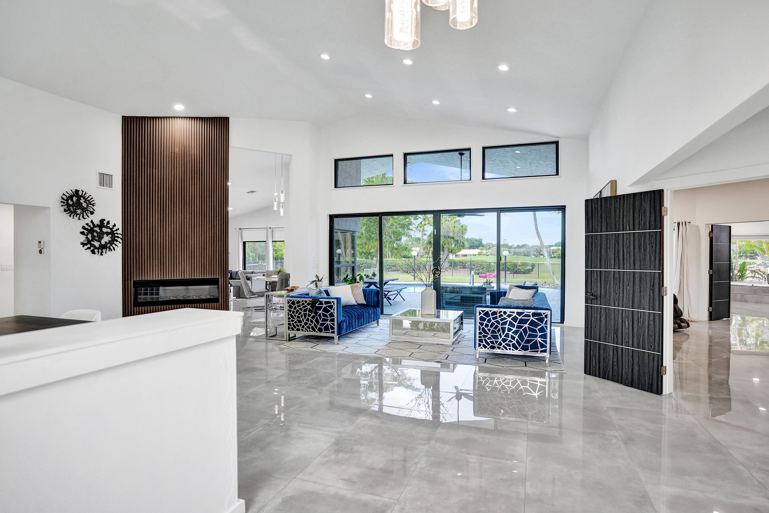 10875 Boca Woods Lane
