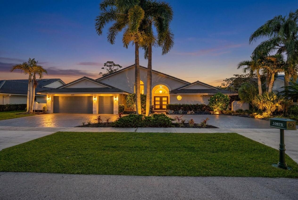 10875 Boca Woods Lane