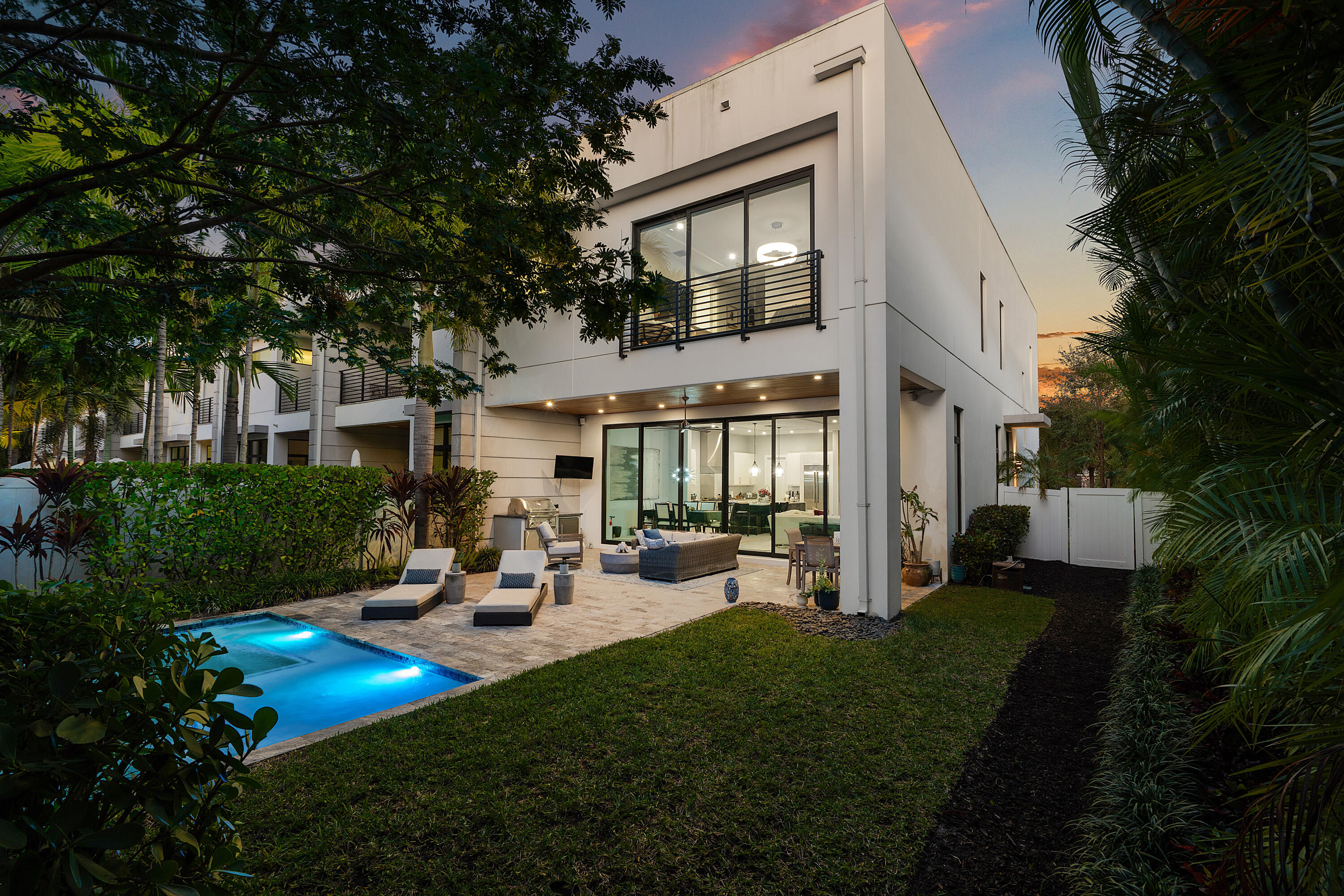 7 ON 7 PLAT - Residential