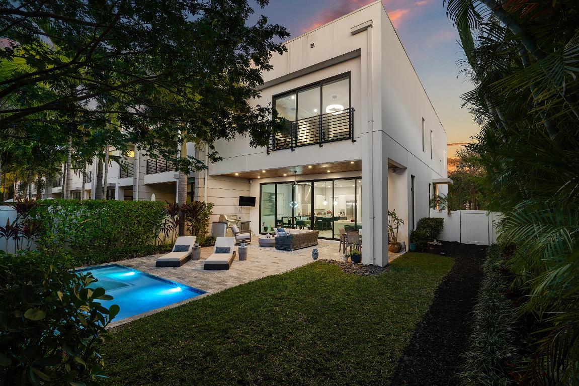 7 ON 7 PLAT - Residential