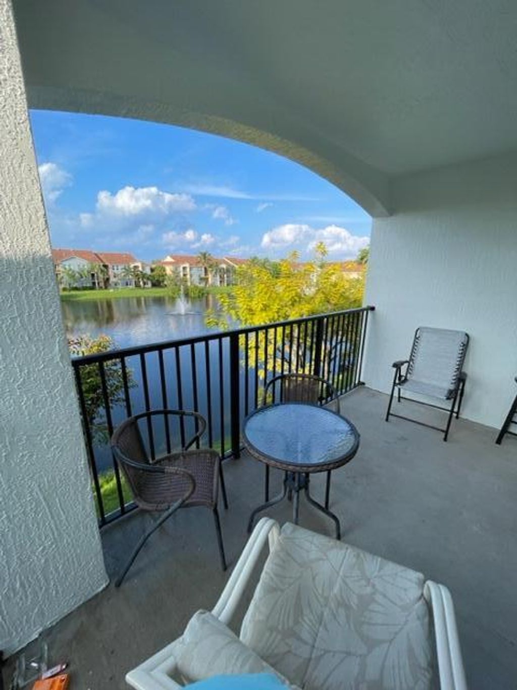 Photo of 822 Villa Circle, Boynton Beach, FL 33435 (MLS # R10982732)