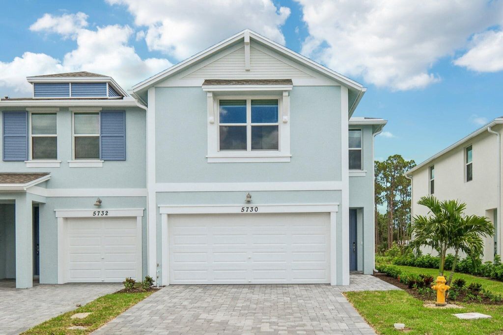 Photo of 5730 SE Edgewater Circle, Stuart, FL 34997 (MLS # R11096782)