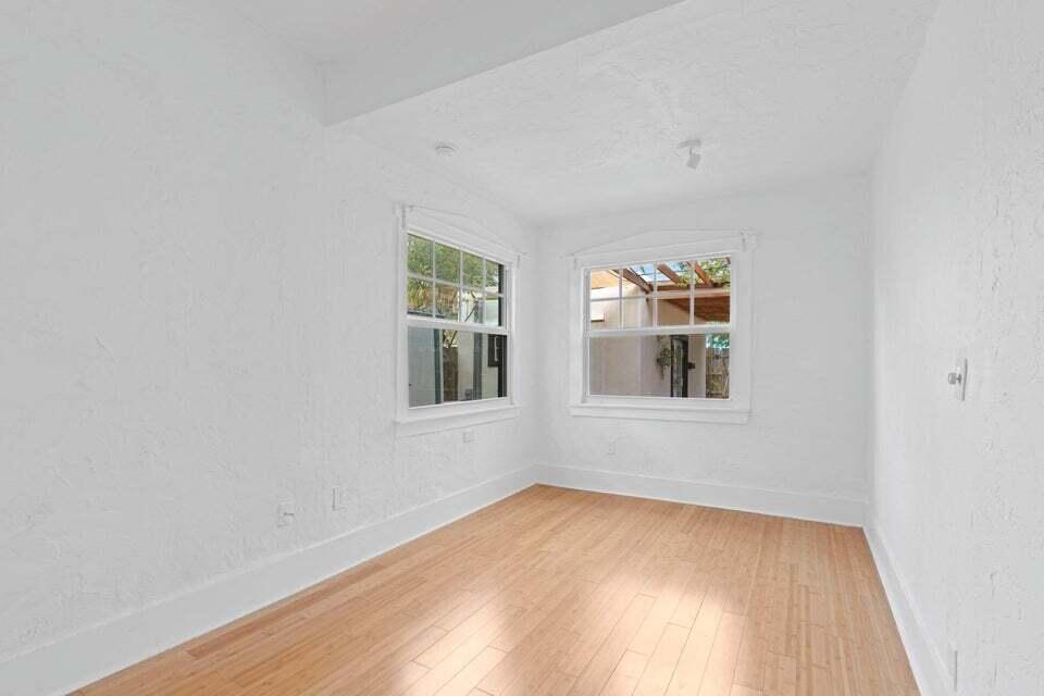 LAKE WORTH TOWN OF - Residential