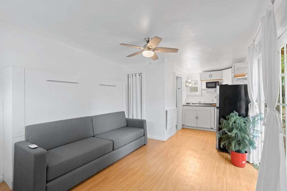 LAKE WORTH TOWN OF - Residential