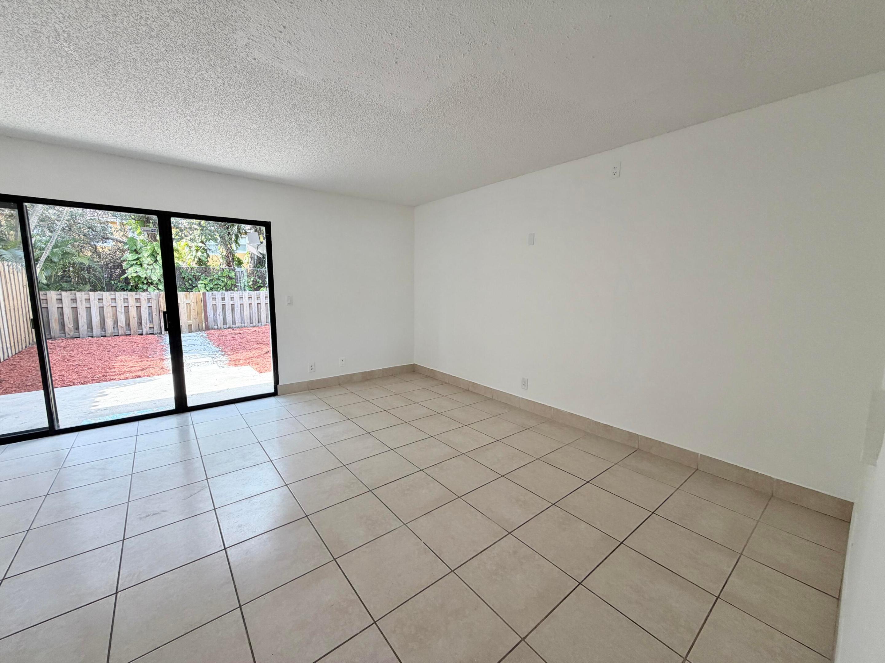 SOCIETY HILL CANNONGATE PL #5 - Residential Lease