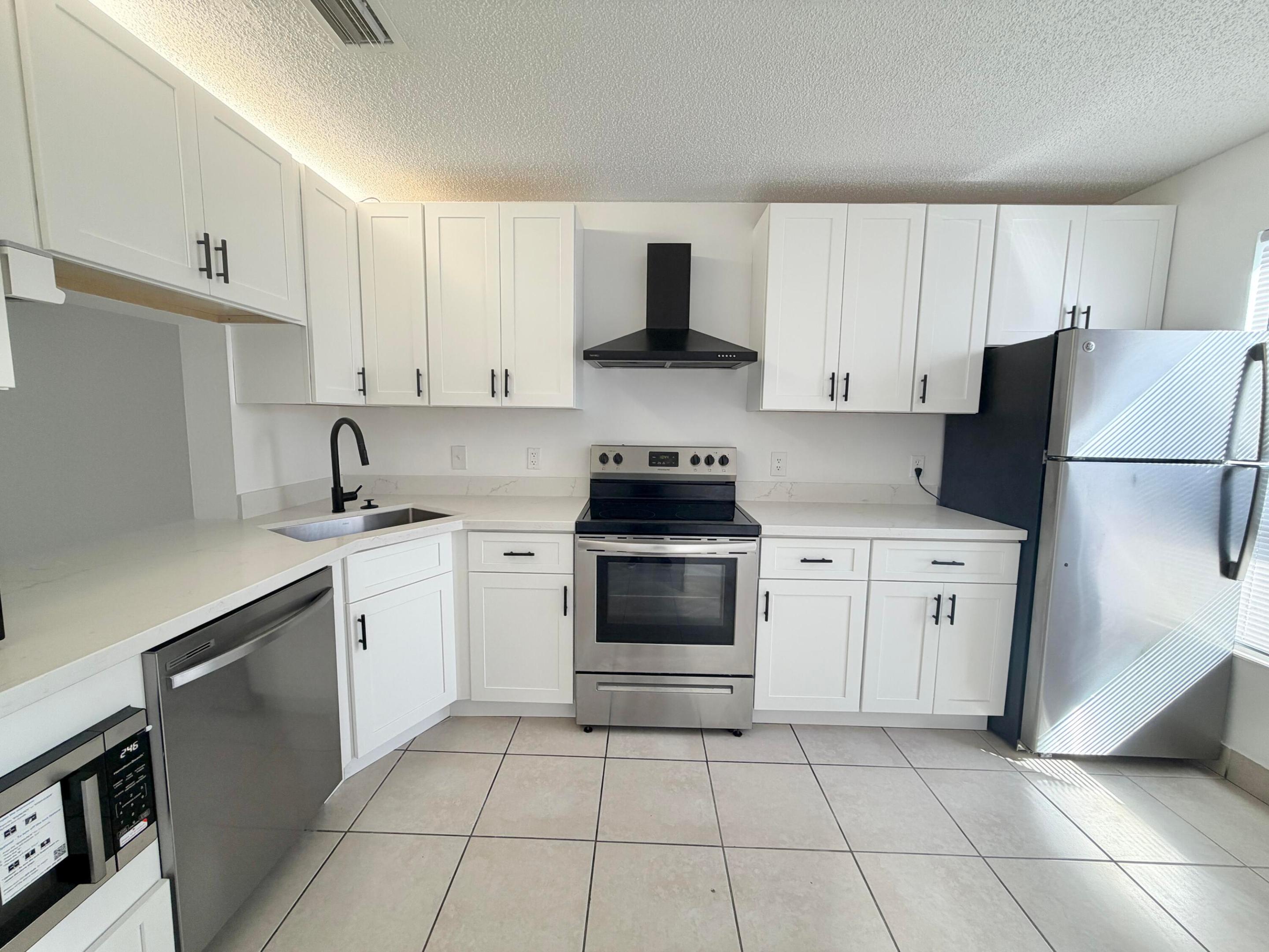 SOCIETY HILL CANNONGATE PL #5 - Residential Lease