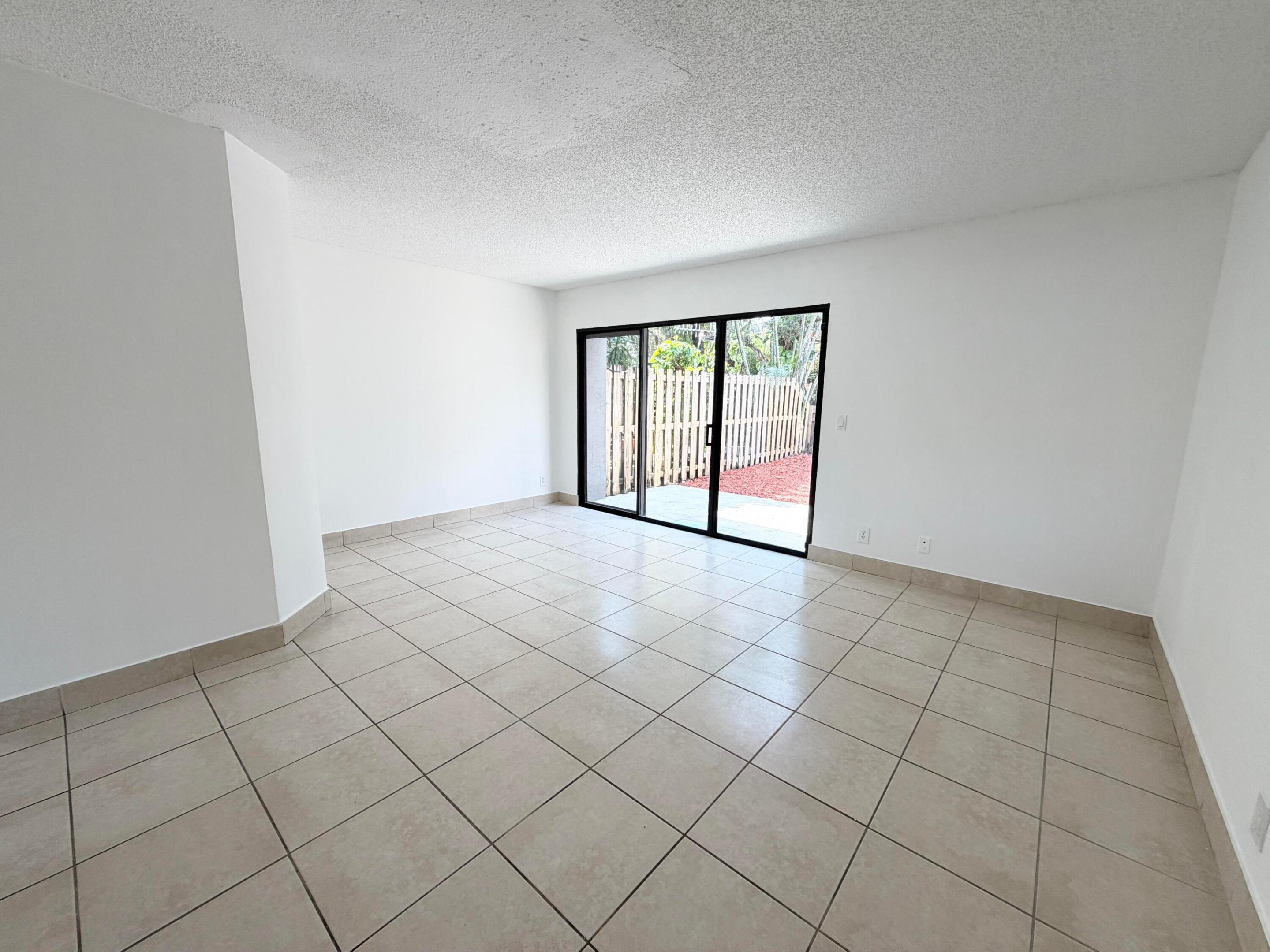 SOCIETY HILL CANNONGATE PL #5 - Residential Lease