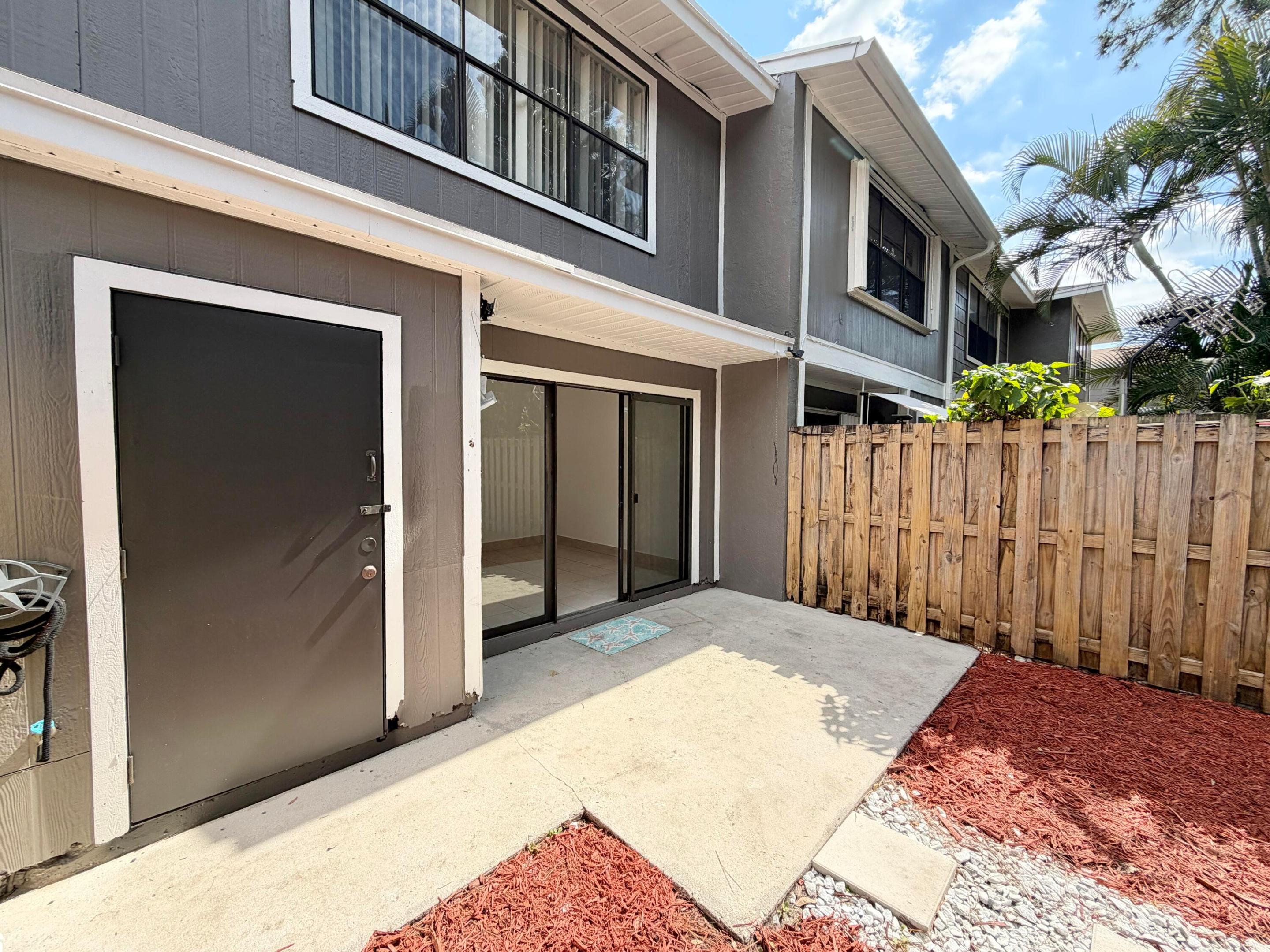 SOCIETY HILL CANNONGATE PL #5 - Residential Lease