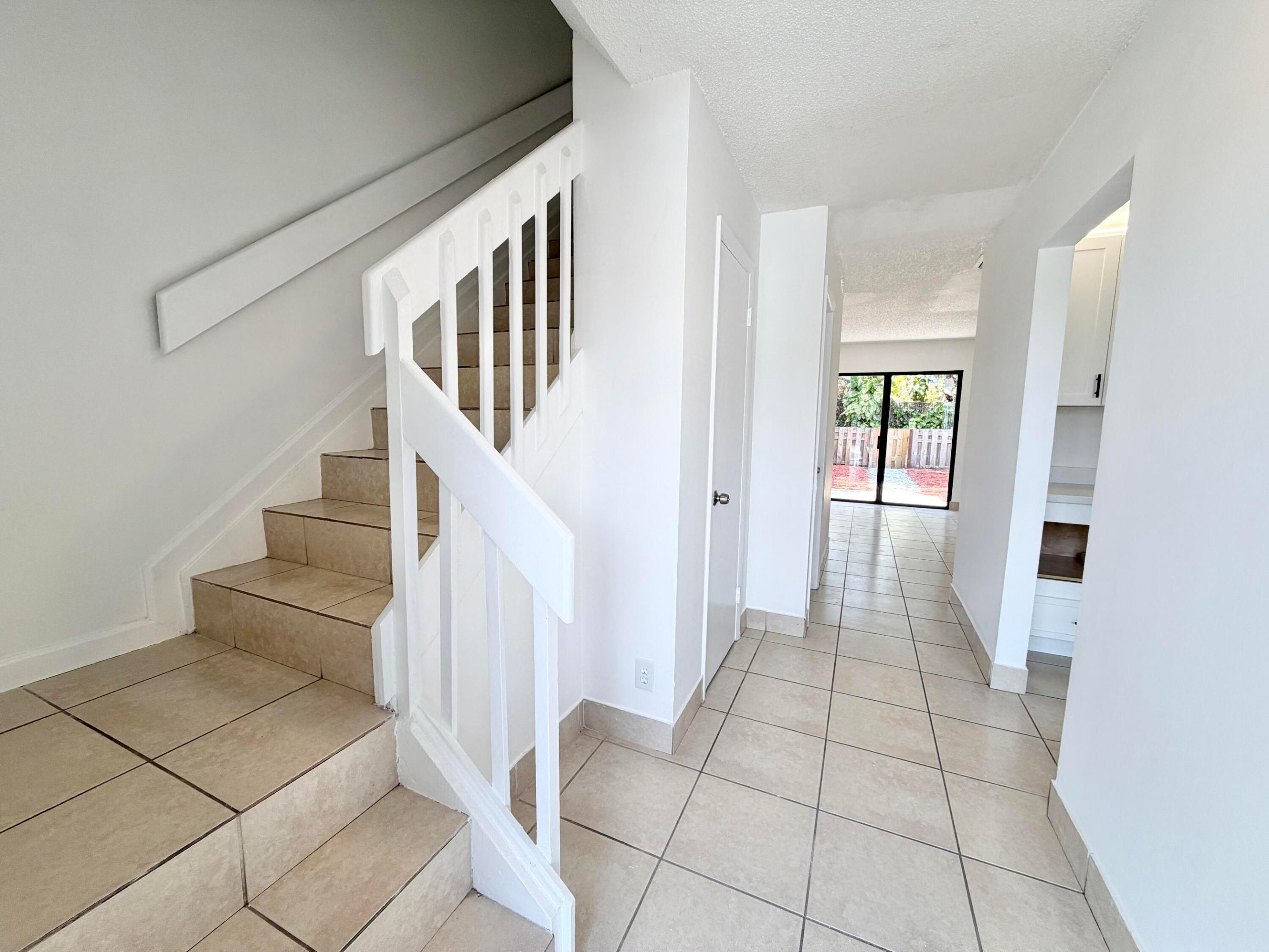 SOCIETY HILL CANNONGATE PL #5 - Residential Lease