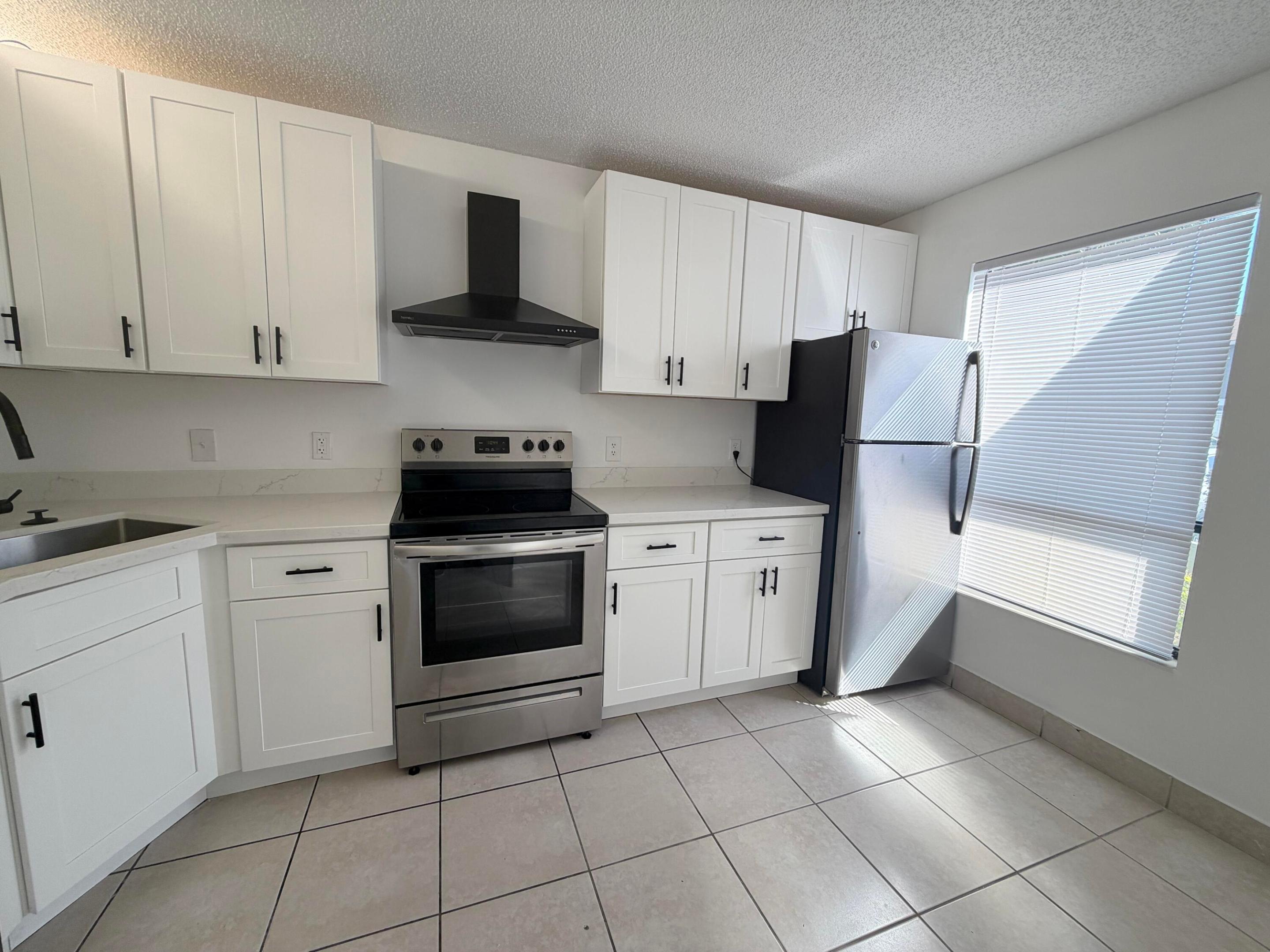 SOCIETY HILL CANNONGATE PL #5 - Residential Lease