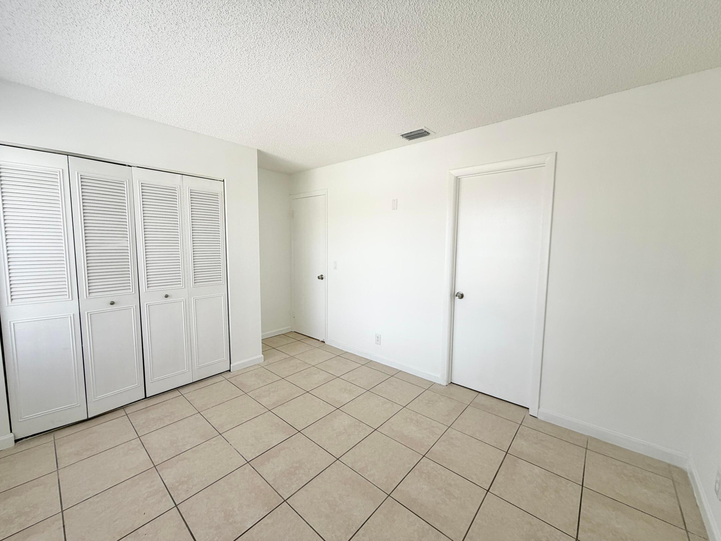 SOCIETY HILL CANNONGATE PL #5 - Residential Lease