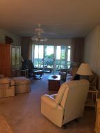 TEQUESTA GARDEN CONDO 5 - Residential