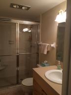 TEQUESTA GARDEN CONDO 5 - Residential