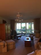 TEQUESTA GARDEN CONDO 5 - Residential