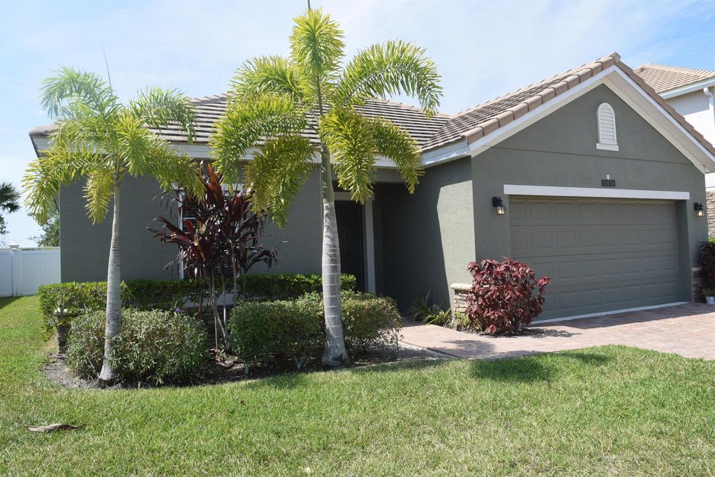 Photo of 11674 SW Rowena Street, Port Saint Lucie, FL 34987 (MLS # R11044746)