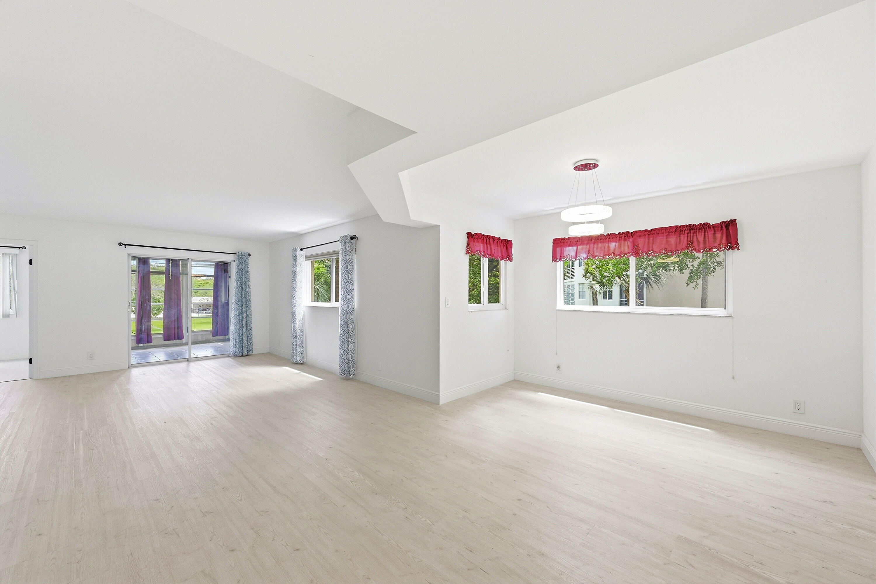 ABACO VILLAGE B CONDO - Residential