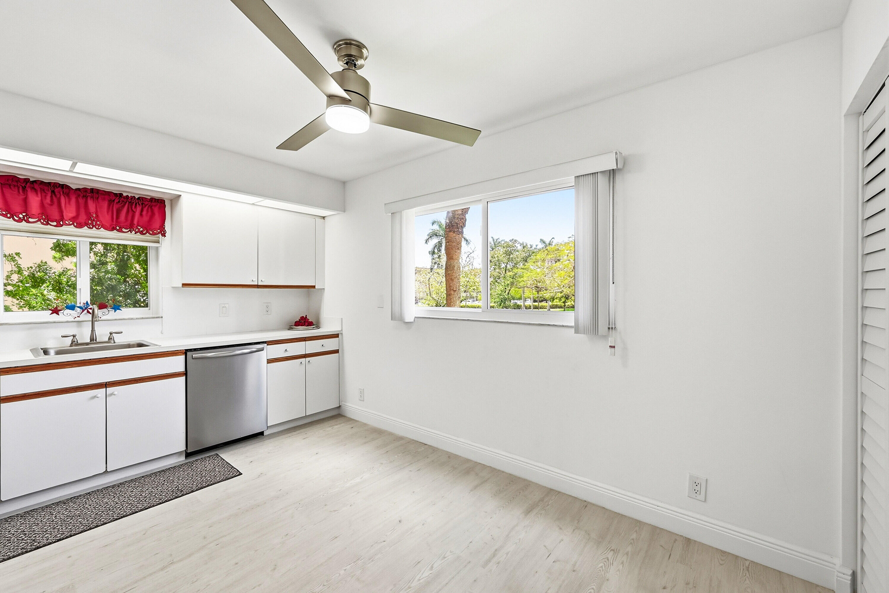 ABACO VILLAGE B CONDO - Residential