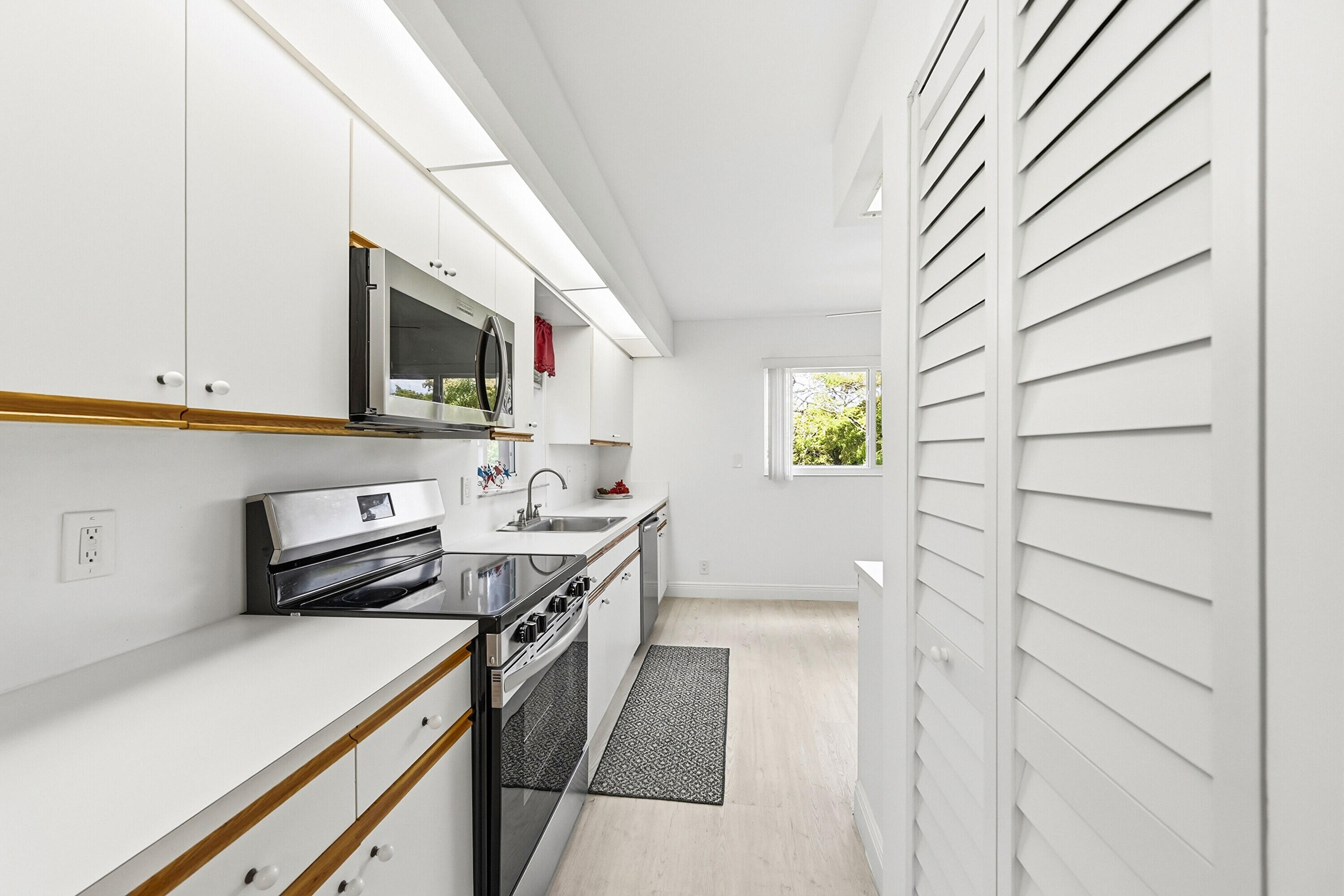 ABACO VILLAGE B CONDO - Residential