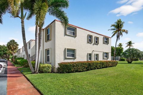9 Willowbrook Lane 208 Delray Beach FL 33446