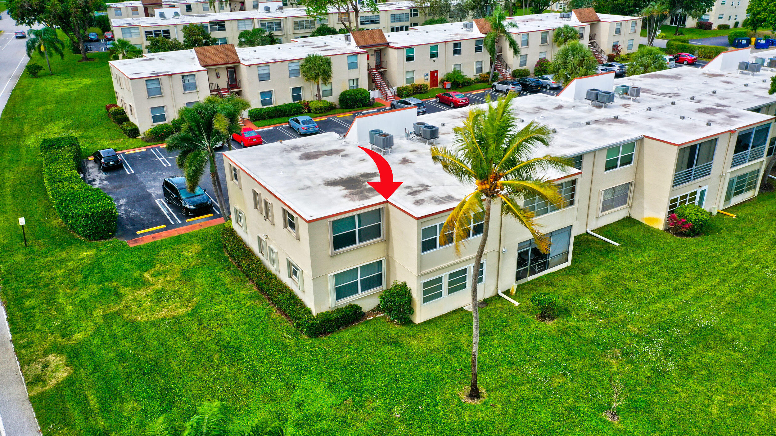 VILLAGES OF ORIOLE ABBEY CONDO - Residential